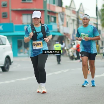 Runner Photo 8862018