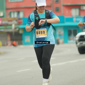 Runner Photo 8862039