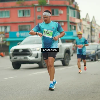 Runner Photo 8862041