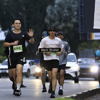 Runner Photo 8862051