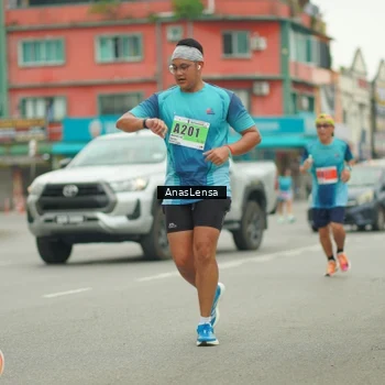 Runner Photo 8862067