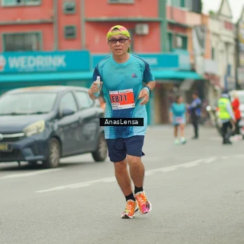 Runner Photo 8862071