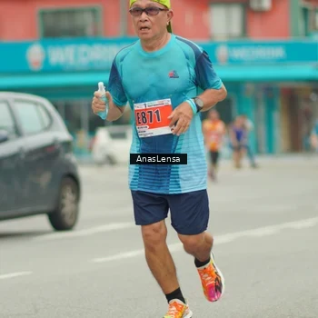 Runner Photo 8862079