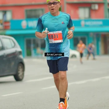 Runner Photo 8862112