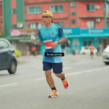 Runner Photo 8862115