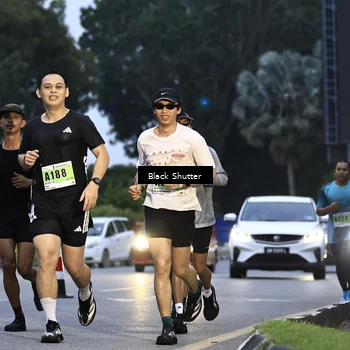 Runner Photo 8862187