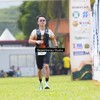 Runner Photo 8862276