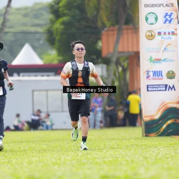 Runner Photo 8862282