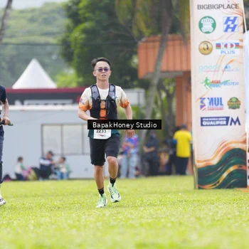 Runner Photo 8862284