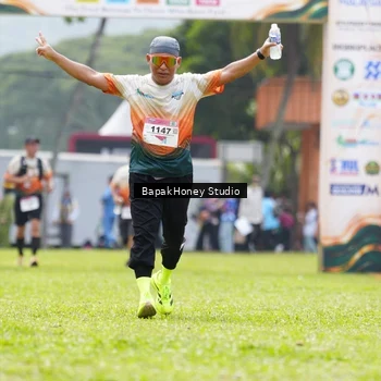 Runner Photo 8862333