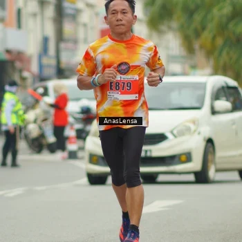 Runner Photo 8862354