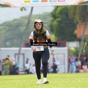 Runner Photo 8862403