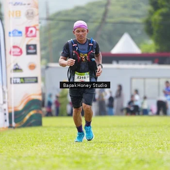 Runner Photo 8862490