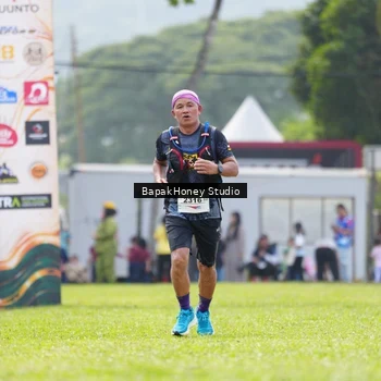 Runner Photo 8862493