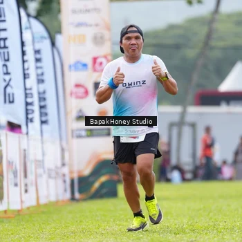Runner Photo 8862681