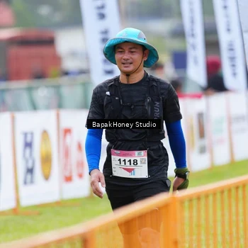 Runner Photo 8862709