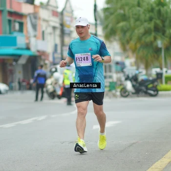 Runner Photo 8862835