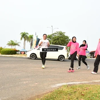Runner Photo 8862863