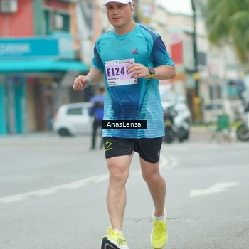 Runner Photo 8862874