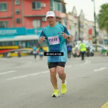 Runner Photo 8862881