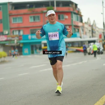 Runner Photo 8862882