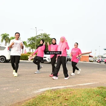 Runner Photo 8862885