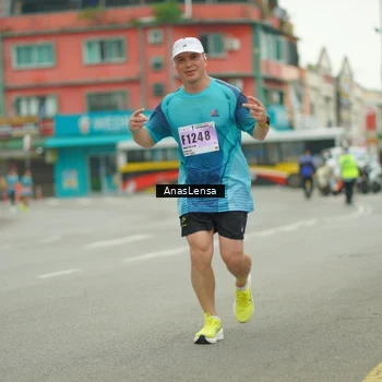 Runner Photo 8862934