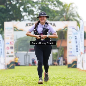 Runner Photo 8863001