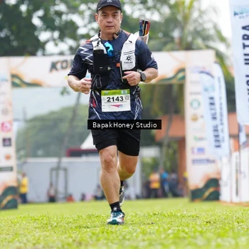 Runner Photo 8863025