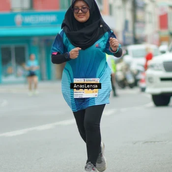 Runner Photo 8863045