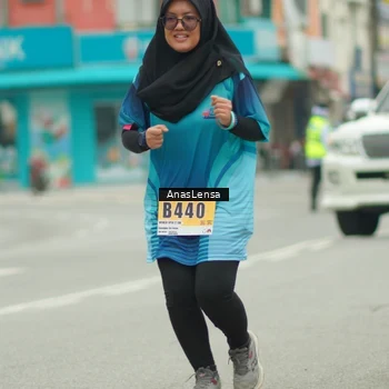 Runner Photo 8863048