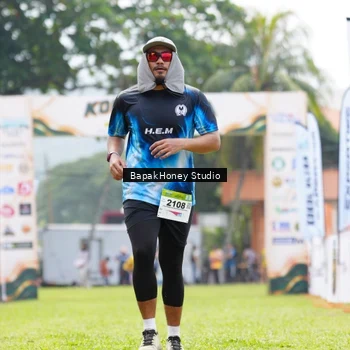 Runner Photo 8863049