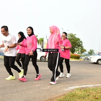 Runner Photo 8863073