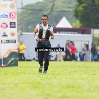 Runner Photo 8863096