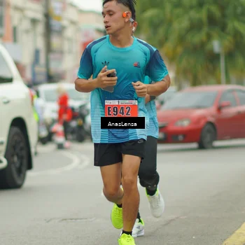Runner Photo 8863207