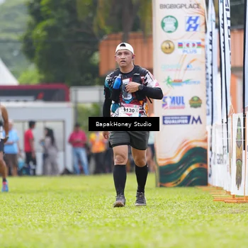 Runner Photo 8863253
