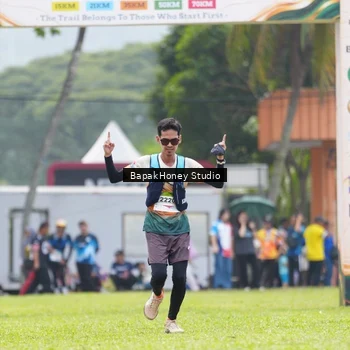 Runner Photo 8863347