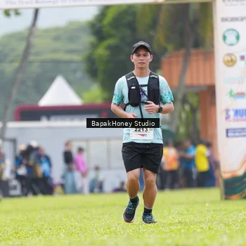 Runner Photo 8863390