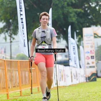 Runner Photo 8863412