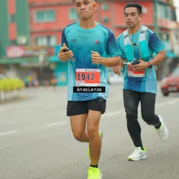 Runner Photo 8863419
