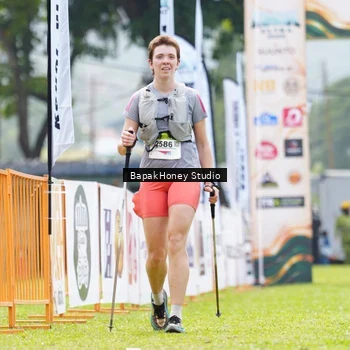 Runner Photo 8863428