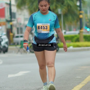 Runner Photo 8863446