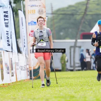 Runner Photo 8863452