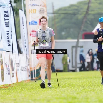 Runner Photo 8863453