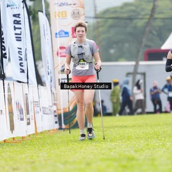 Runner Photo 8863455