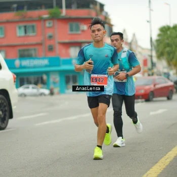 Runner Photo 8863507