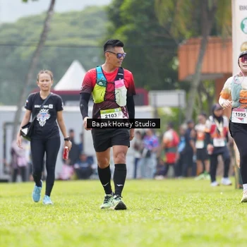 Runner Photo 8863635