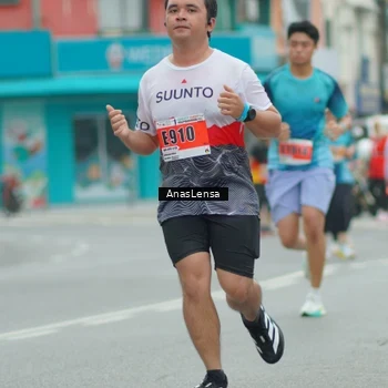 Runner Photo 8863647