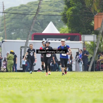 Runner Photo 8863672