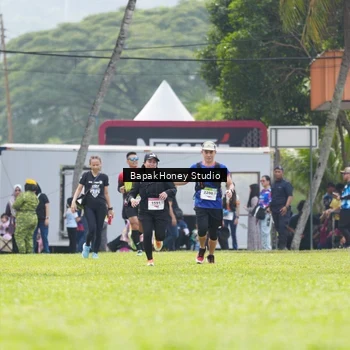 Runner Photo 8863673
